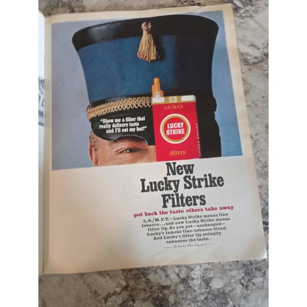 Magazine - Look 16 November 1965 M373
